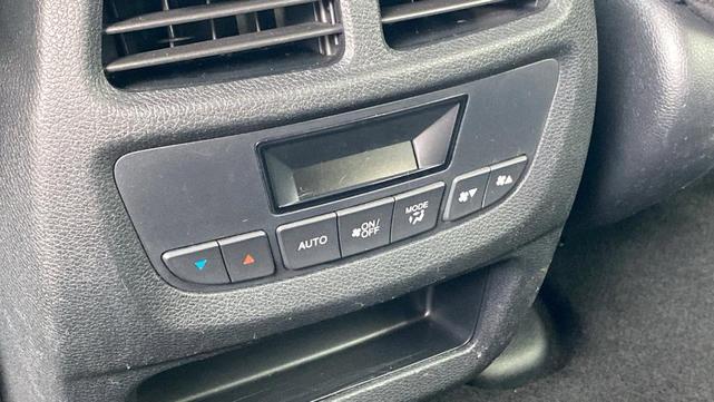 Photo of 2022 Platinum White Pearl Honda Pilot