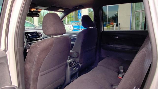 Photo of 2022 Platinum White Pearl Honda Pilot
