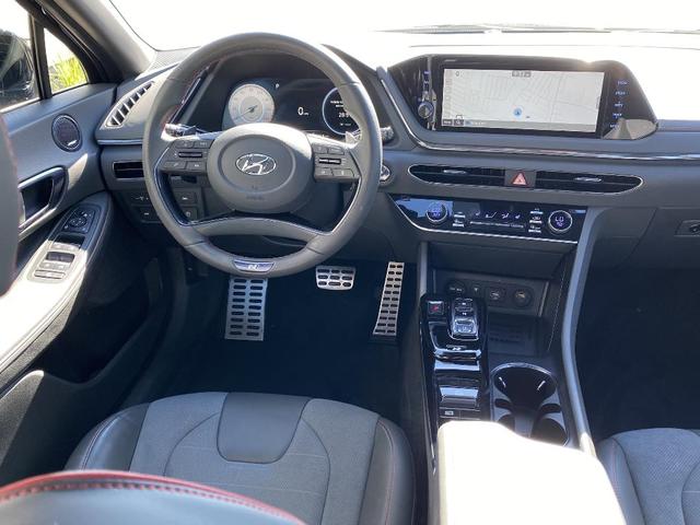 Photo of 2023 Onyx Black Hyundai SONATA