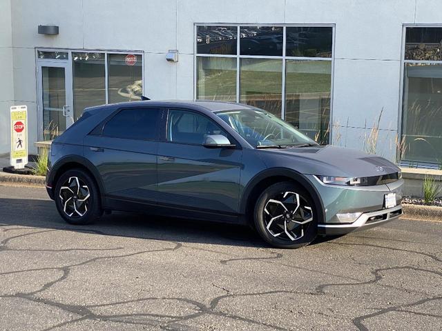 Photo of 2024 Teal Hyundai IONIQ 5