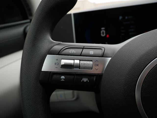 Photo of 2025 Serenity White Pearl Hyundai TUCSON