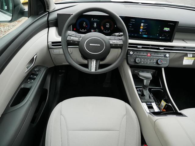 Photo of 2025 Serenity White Pearl Hyundai TUCSON