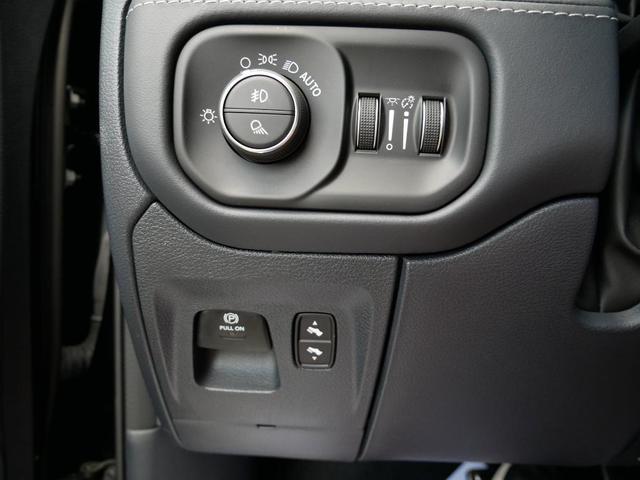 Photo of 2023 Diamond Black RAM 1500