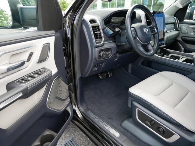 Photo of 2023 Diamond Black RAM 1500