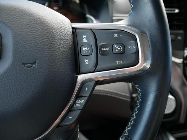 Photo of 2023 Diamond Black RAM 1500