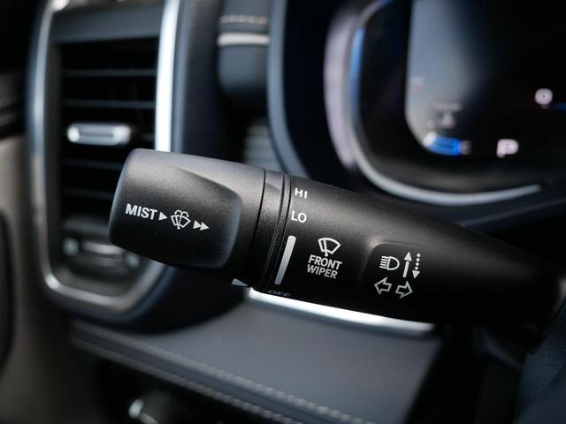 Photo of 2023 Diamond Black RAM 1500