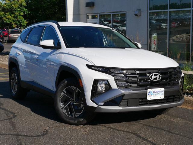 Photo of 2025 Pearl Hyundai TUCSON Hybrid