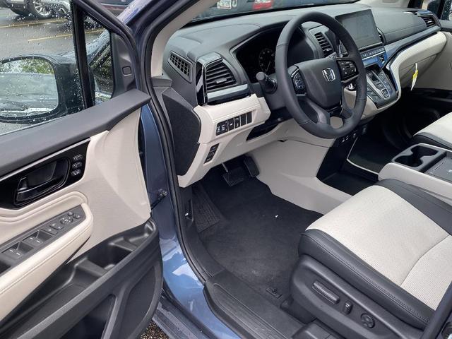 Photo of 2025 Smoke Blue Honda Odyssey