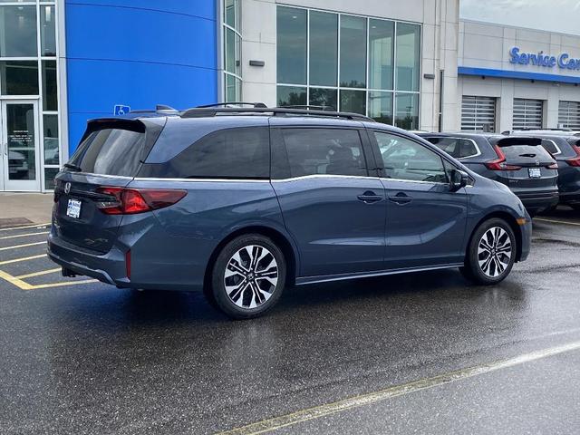 Photo of 2025 Smoke Blue Honda Odyssey