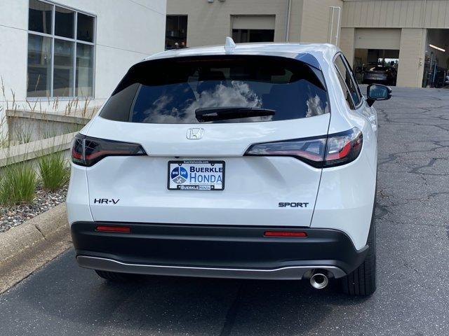 Photo of 2026 Platinum White Pearl Honda HR-V