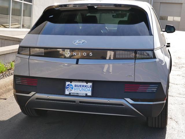 Photo of 2023 Cyber Gray Hyundai IONIQ 5