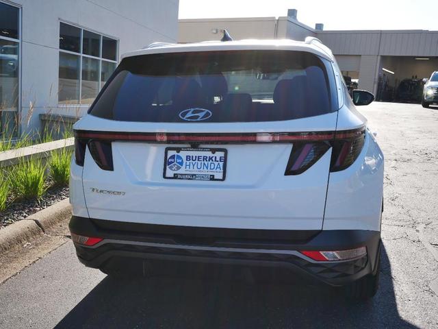 Photo of 2022 Quartz White Hyundai TUCSON