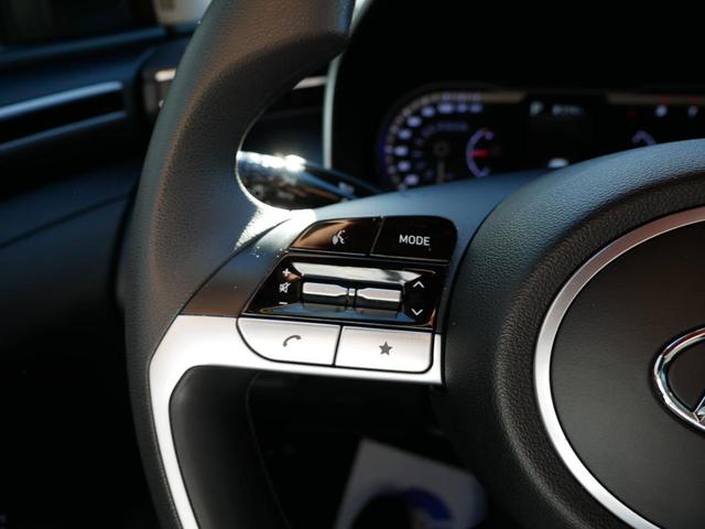 Photo of 2022 Quartz White Hyundai TUCSON