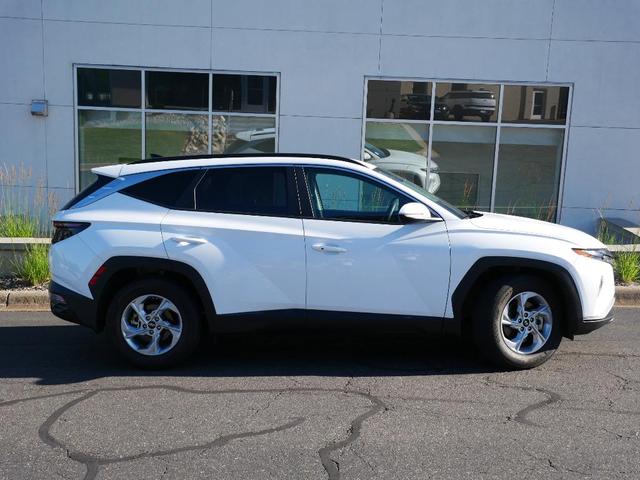 Photo of 2022 Quartz White Hyundai TUCSON