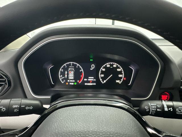 Photo of 2025 Lunar Silver Metallic Honda Pilot