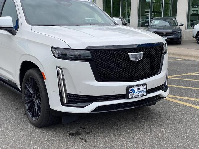 Photo of 2021 Crystal White Tri-Coat Cadillac Escalade