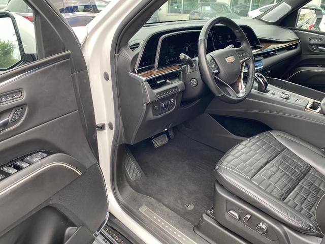 Photo of 2021 Crystal White Tri-Coat Cadillac Escalade