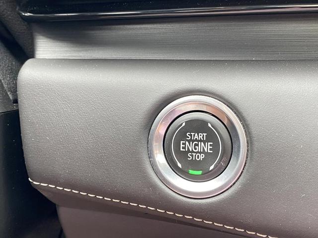 Photo of 2021 Crystal White Tri-Coat Cadillac Escalade