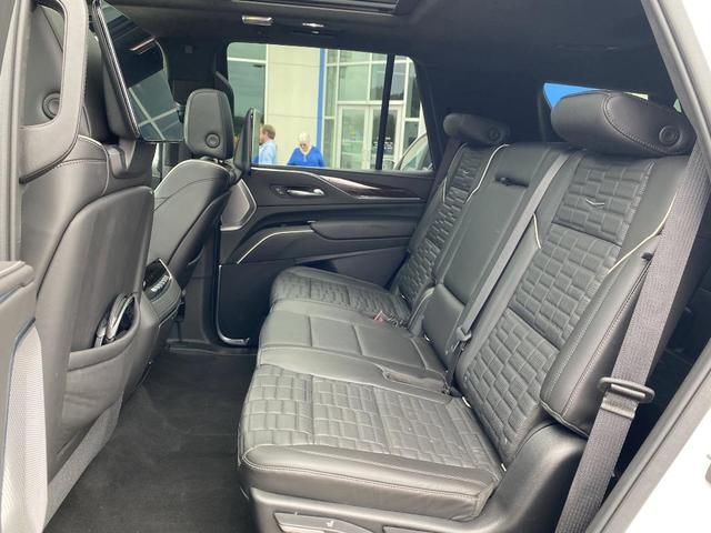 Photo of 2021 Crystal White Tri-Coat Cadillac Escalade