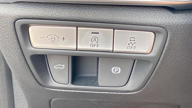 Photo of 2023 Capri Blue Genesis G80