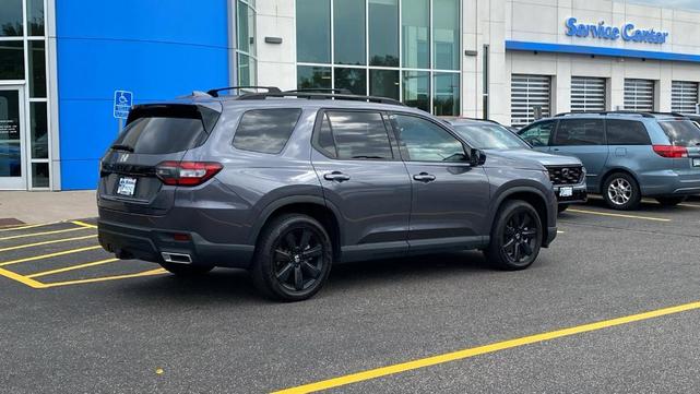 Photo of 2025 Modern Steel Metallic Honda Pilot