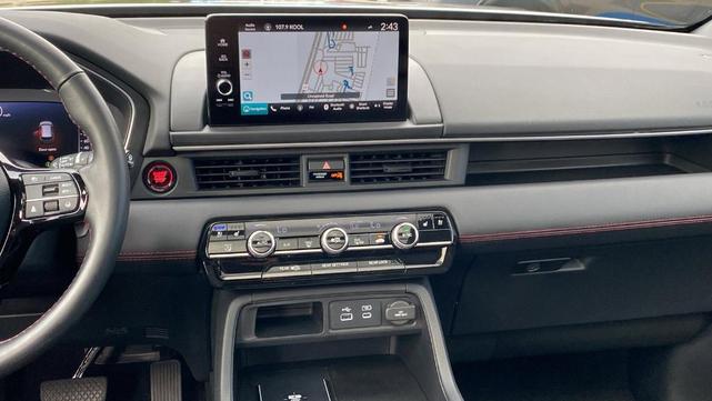 Photo of 2025 Modern Steel Metallic Honda Pilot