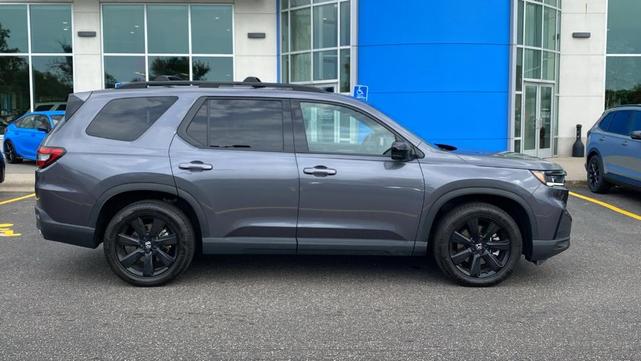 Photo of 2025 Modern Steel Metallic Honda Pilot