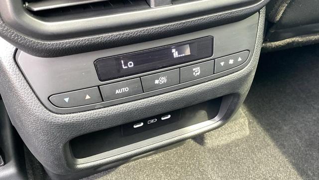 Photo of 2025 Radiant Red Metallic II Honda Pilot