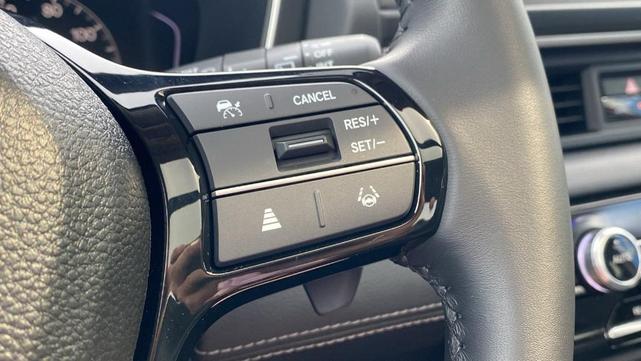 Photo of 2025 Radiant Red Metallic II Honda Pilot