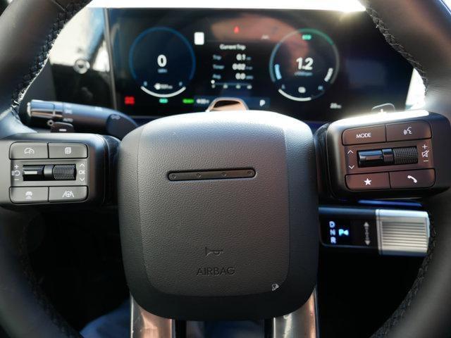 Photo of 2025 White Hyundai SANTA FE HEV