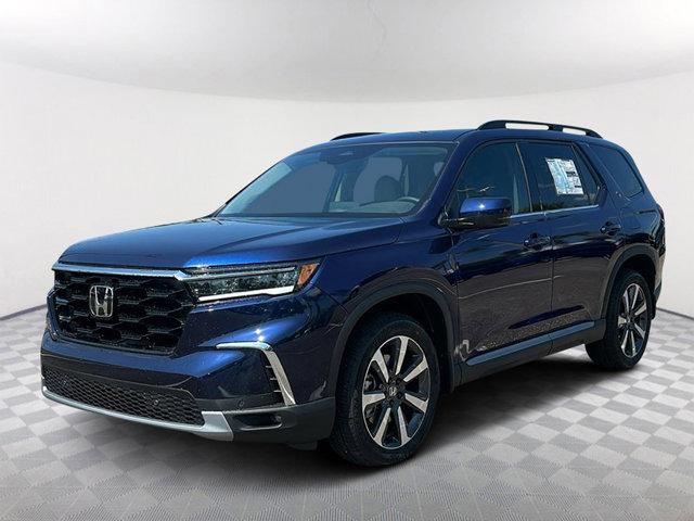 Photo of 2025 Obsidian Blue Pearl Honda Pilot
