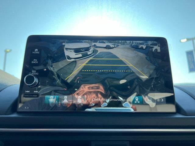 Photo of 2025 Obsidian Blue Pearl Honda Pilot