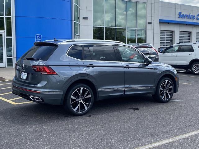 Photo of 2022 Platinum Gray Metallic Volkswagen Tiguan