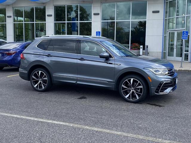 Photo of 2022 Platinum Gray Metallic Volkswagen Tiguan