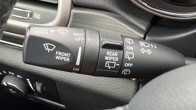 Photo of 2019 Bright White Clearcoat Jeep Grand Cherokee