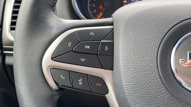 Photo of 2019 Bright White Clearcoat Jeep Grand Cherokee