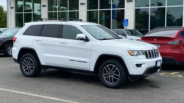 Photo of 2019 Bright White Clearcoat Jeep Grand Cherokee