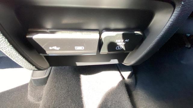 Photo of 2019 Velvet Red Pearlcoat Jeep Cherokee