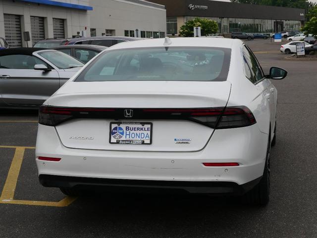 Photo of 2023 Platinum White Pearl Honda Accord Hybrid