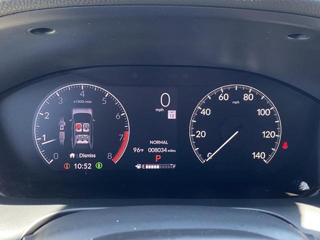 Photo of 2023 Platinum White Pearl Honda HR-V