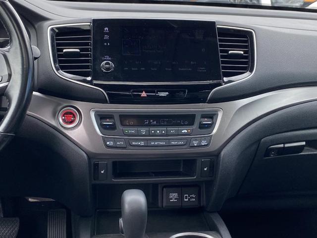 Photo of 2019 Crystal Black Pearl Honda Pilot