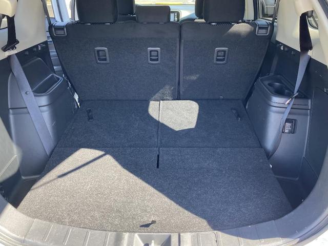 Photo of 2020 Pearl White Mitsubishi Outlander