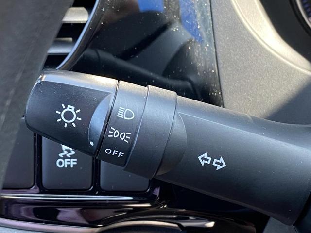 Photo of 2020 Pearl White Mitsubishi Outlander