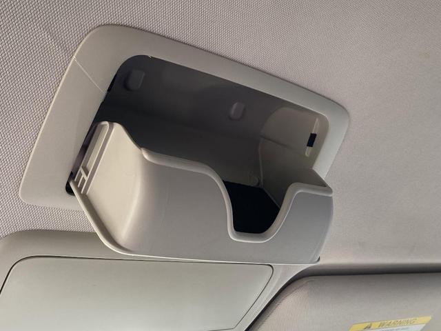 Photo of 2020 Pearl White Mitsubishi Outlander