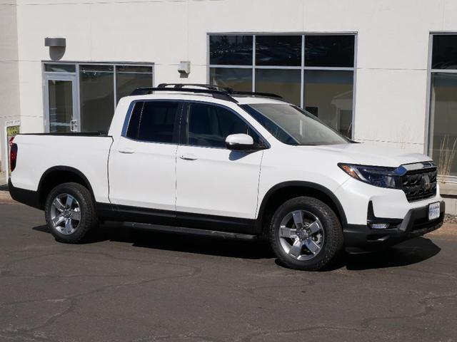 Photo of 2025 Platinum White Honda Ridgeline