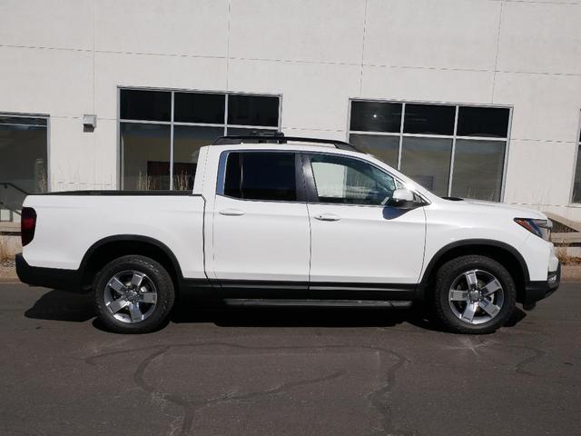 Photo of 2025 Platinum White Honda Ridgeline