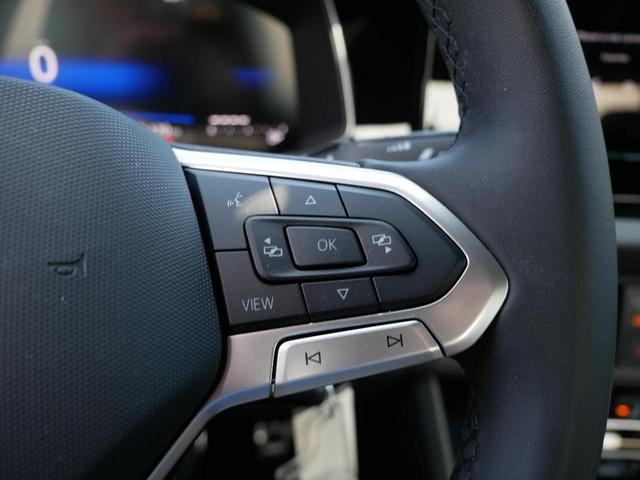 Photo of 2025 Platinum Gray Metallic Volkswagen Jetta
