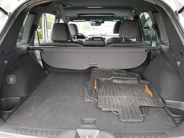 Photo of 2025 Platinum White Pearl Honda Passport