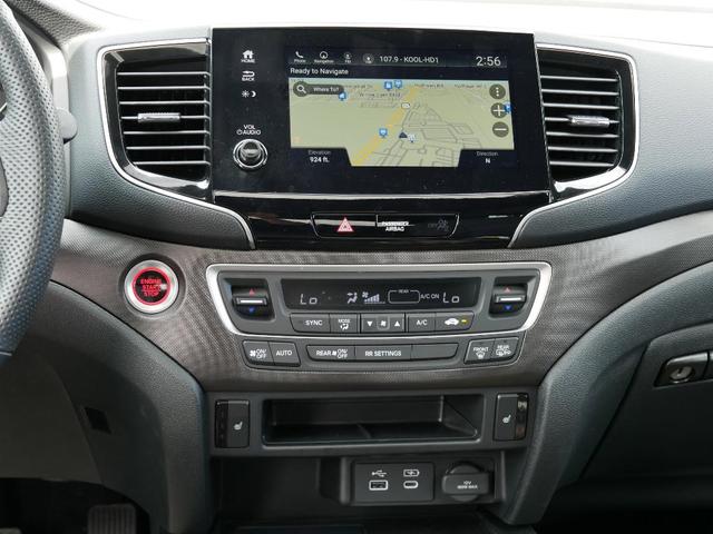 Photo of 2025 Platinum White Pearl Honda Passport
