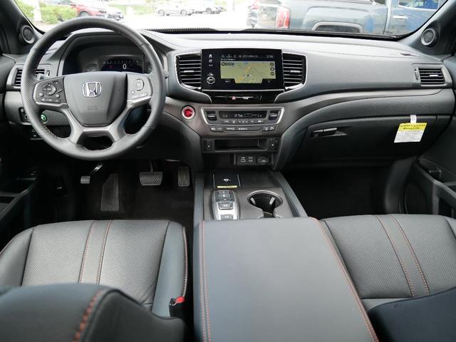 Photo of 2025 Platinum White Pearl Honda Passport